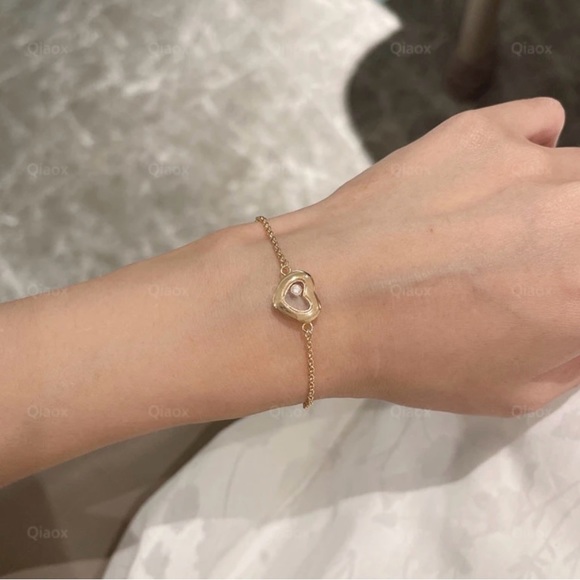 Copy Happy Heart Bracelet - Picture 2 of 7